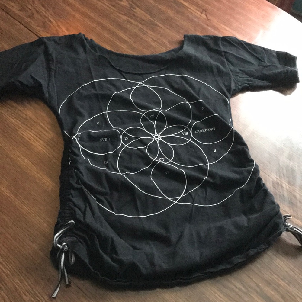 DIY Band tee restyle: School of Seven Bells, S-M